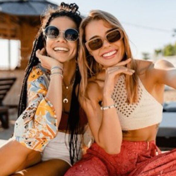 TRENDY MYSTERY BOX! ❤️ 5 Pound Current /Popular/ Trending Womens Clothing - Picture 8 of 16